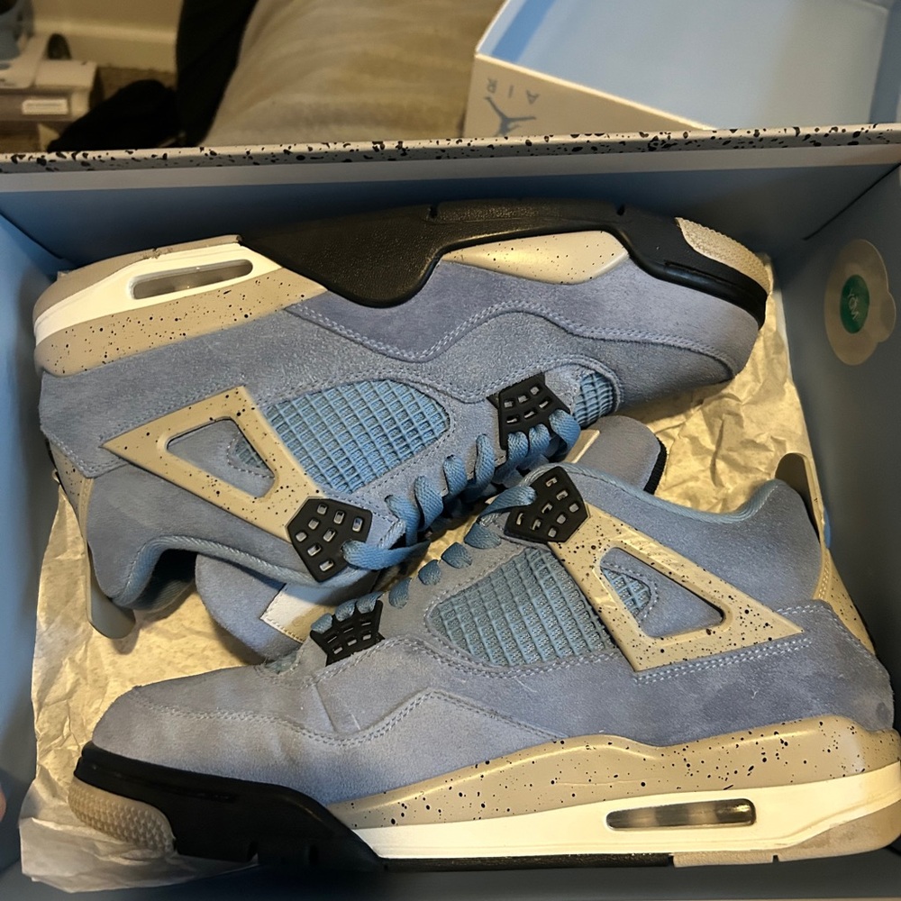 Air Jordan 4 Retro University Blue Sneakers (Unc 4’s)